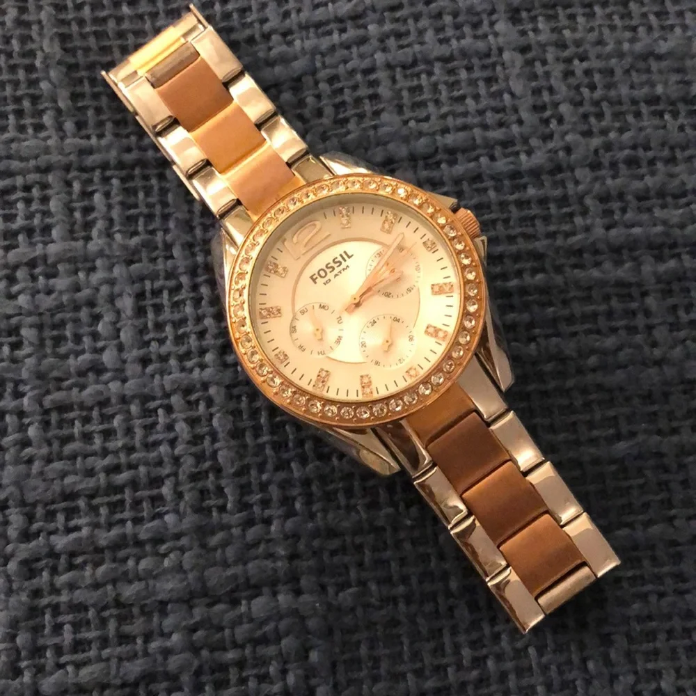 Fossil Watch - Picture 2 of 5